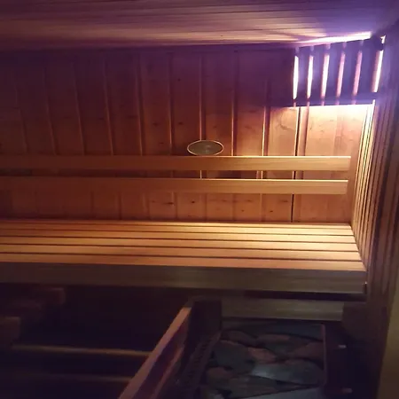 בקתה In Near Bus & Sauna